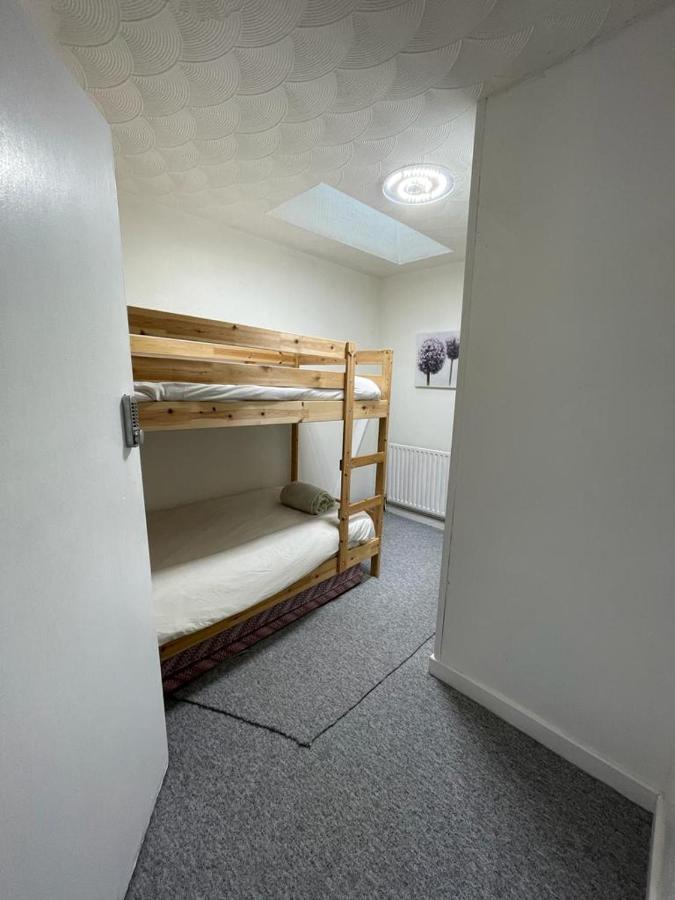Bridge Street En Suite Rooms Мертір-Тідвіл Екстер'єр фото
