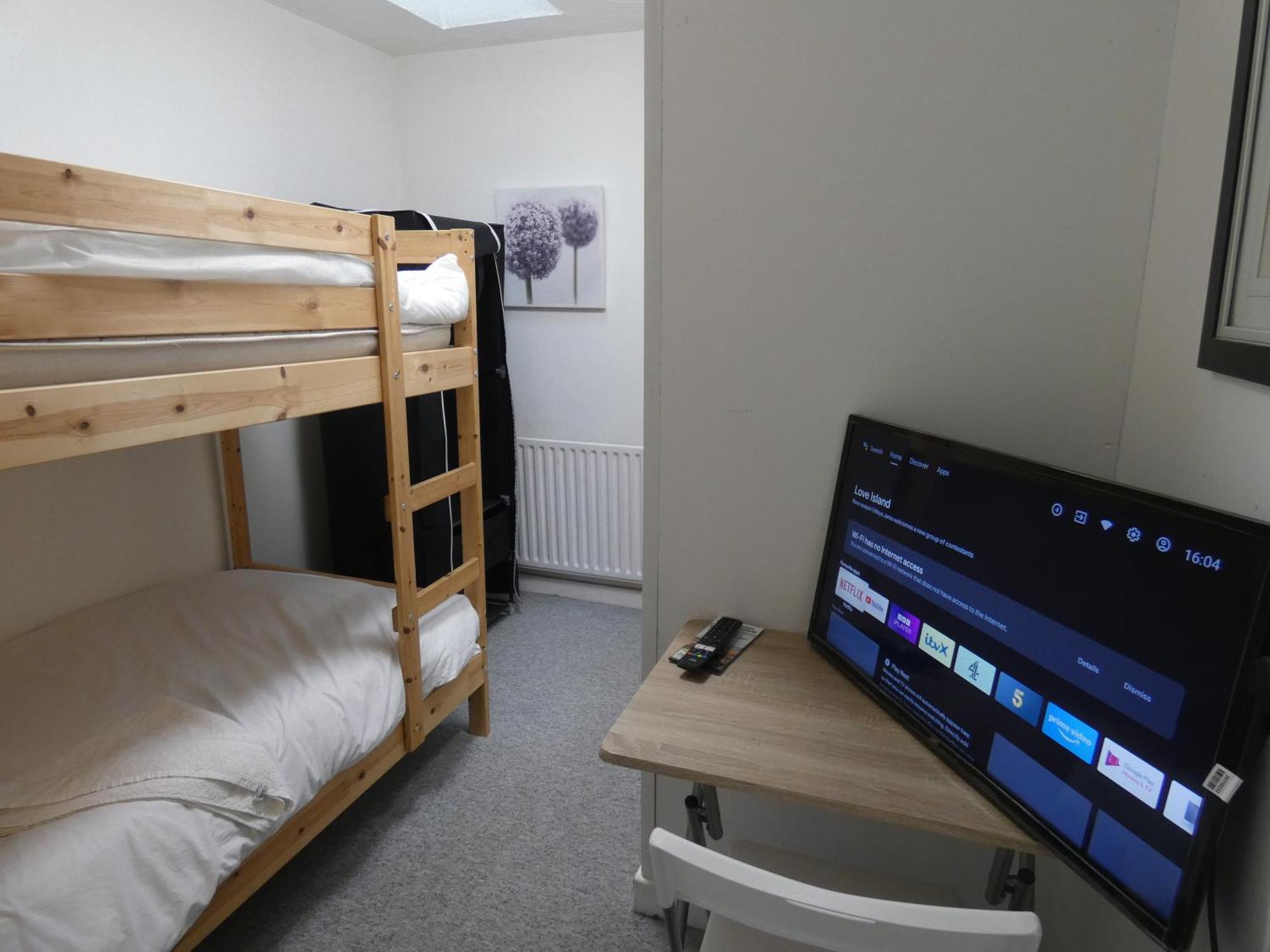 Bridge Street En Suite Rooms Мертір-Тідвіл Екстер'єр фото